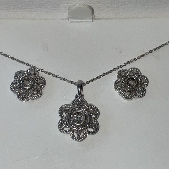 Fine Jewelry Sterling Silver Bridge Diamond Necklace and Earring Set 1/6 CCTW - Picture 2 of 6